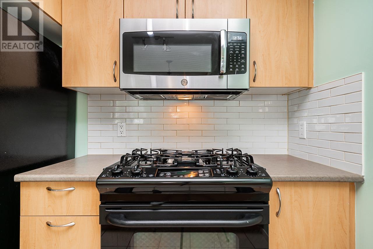 Listing Picture 10 of 28 : 109 9233 GOVERNMENT STREET, Burnaby / 本拿比 - 魯藝地產 Yvonne Lu Group - MLS Medallion Club Member