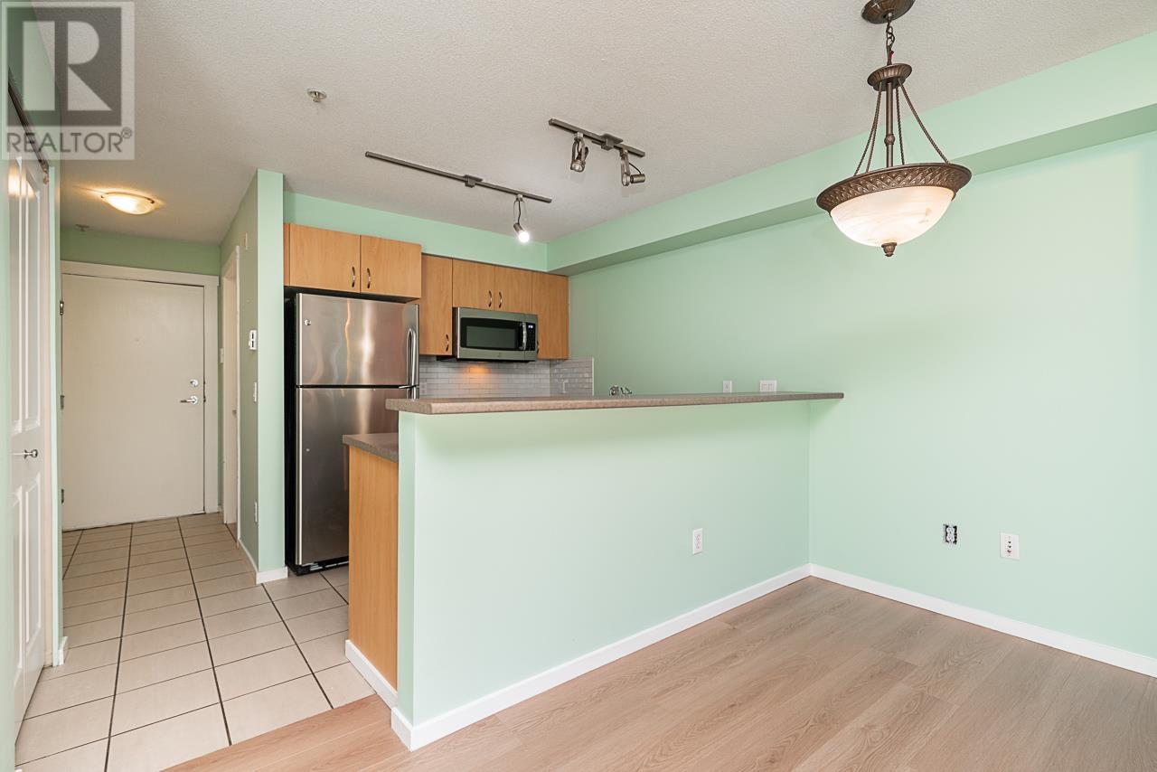Listing Picture 15 of 28 : 109 9233 GOVERNMENT STREET, Burnaby / 本拿比 - 魯藝地產 Yvonne Lu Group - MLS Medallion Club Member