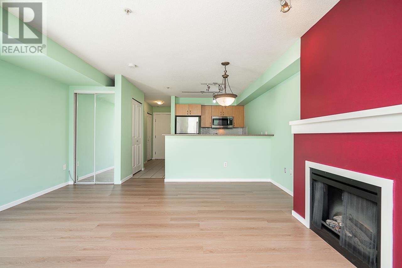 Listing Picture 14 of 28 : 109 9233 GOVERNMENT STREET, Burnaby / 本拿比 - 魯藝地產 Yvonne Lu Group - MLS Medallion Club Member