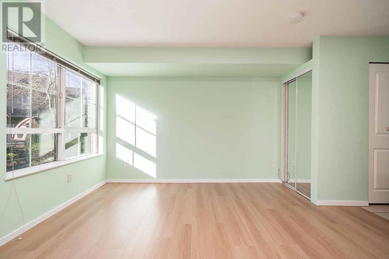 Listing Picture 13 of 28 : 109 9233 GOVERNMENT STREET, Burnaby / 本拿比 - 魯藝地產 Yvonne Lu Group - MLS Medallion Club Member