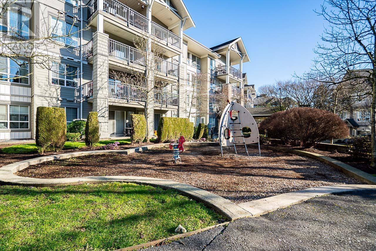 Listing Picture 21 of 28 : 109 9233 GOVERNMENT STREET, Burnaby / 本拿比 - 魯藝地產 Yvonne Lu Group - MLS Medallion Club Member