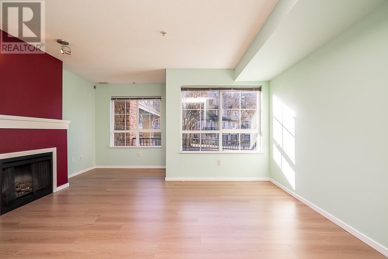 Listing Picture 11 of 28 : 109 9233 GOVERNMENT STREET, Burnaby / 本拿比 - 魯藝地產 Yvonne Lu Group - MLS Medallion Club Member