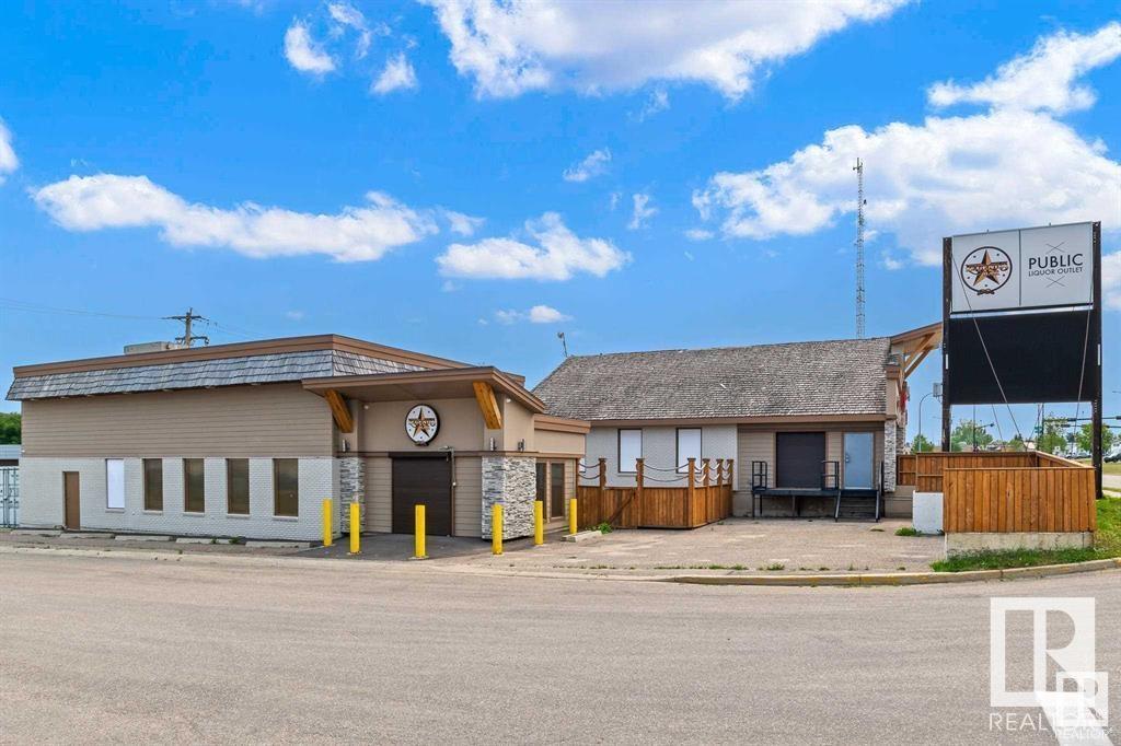5231B & C 55 ST, Cold Lake, Alberta