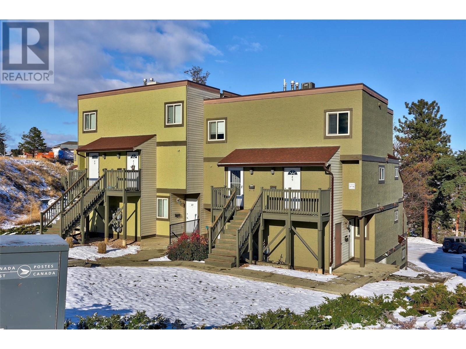 1750 Summit Drive Unit# 45, Kamloops, British Columbia  V2E 1Y1 - Photo 2 - 10333765