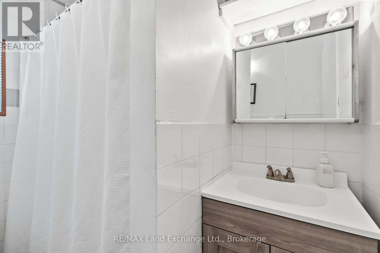 22 Southampton Parkway, South Bruce Peninsula, Ontario  N0H 2G0 - Photo 22 - X11945776