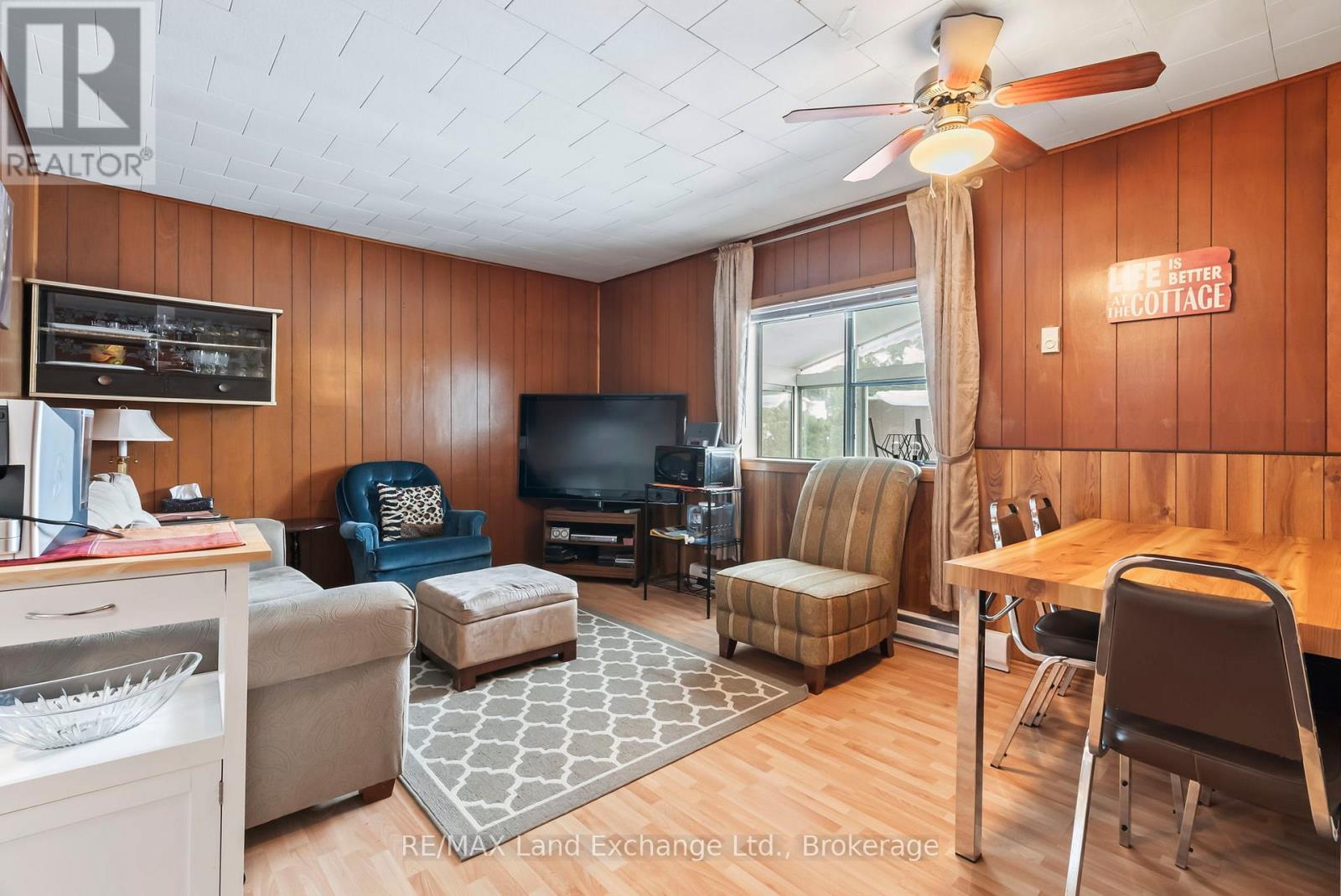 22 Southampton Parkway, South Bruce Peninsula, Ontario  N0H 2G0 - Photo 3 - X11945776