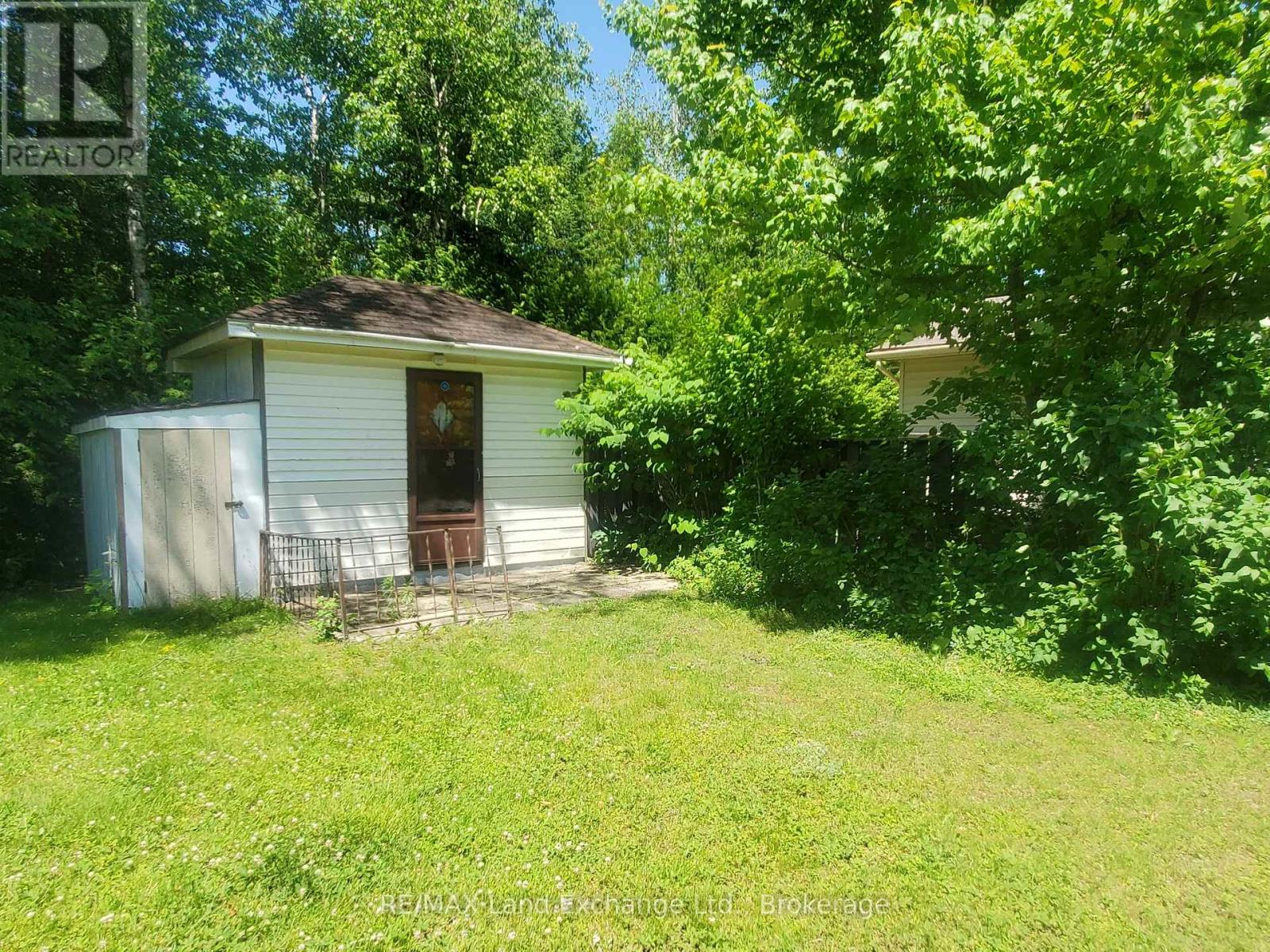 22 Southampton Parkway, South Bruce Peninsula, Ontario  N0H 2G0 - Photo 37 - X11945776