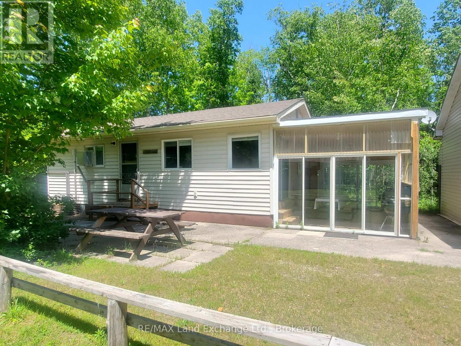 22 Southampton Parkway, South Bruce Peninsula, Ontario  N0H 2G0 - Photo 26 - X11945788