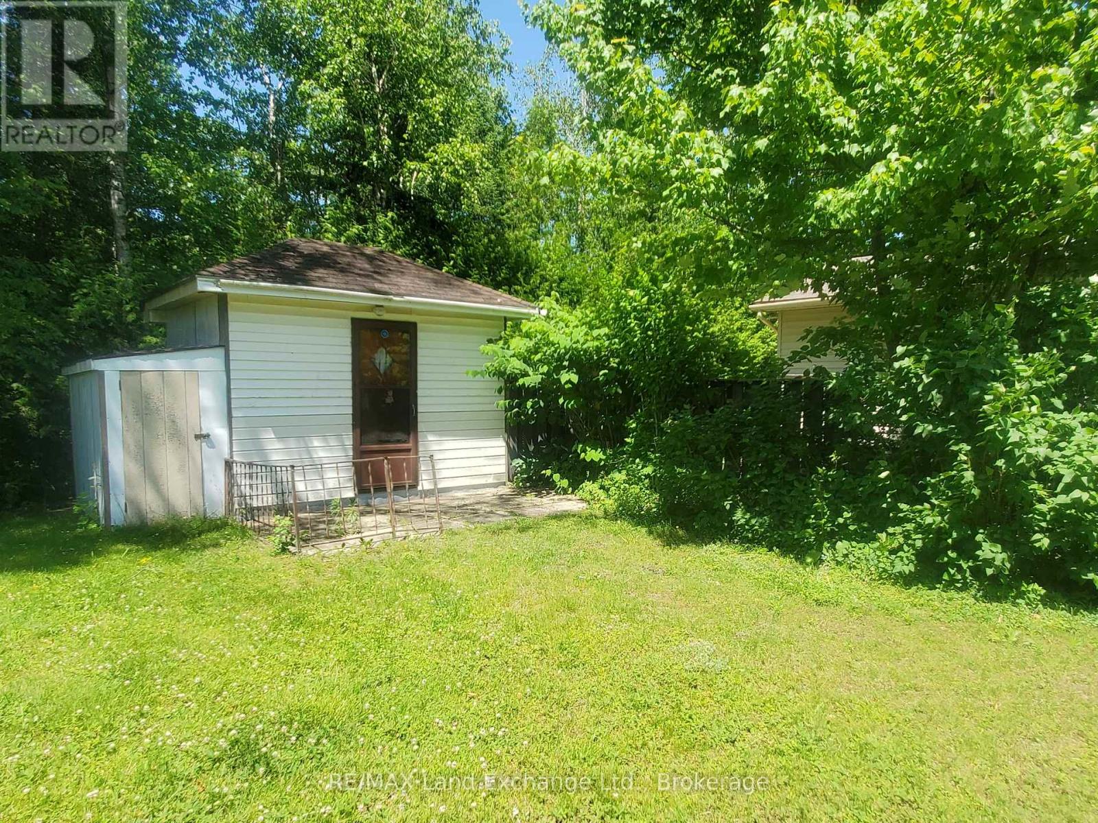 22 Southampton Parkway, South Bruce Peninsula, Ontario  N0H 2G0 - Photo 37 - X11945788