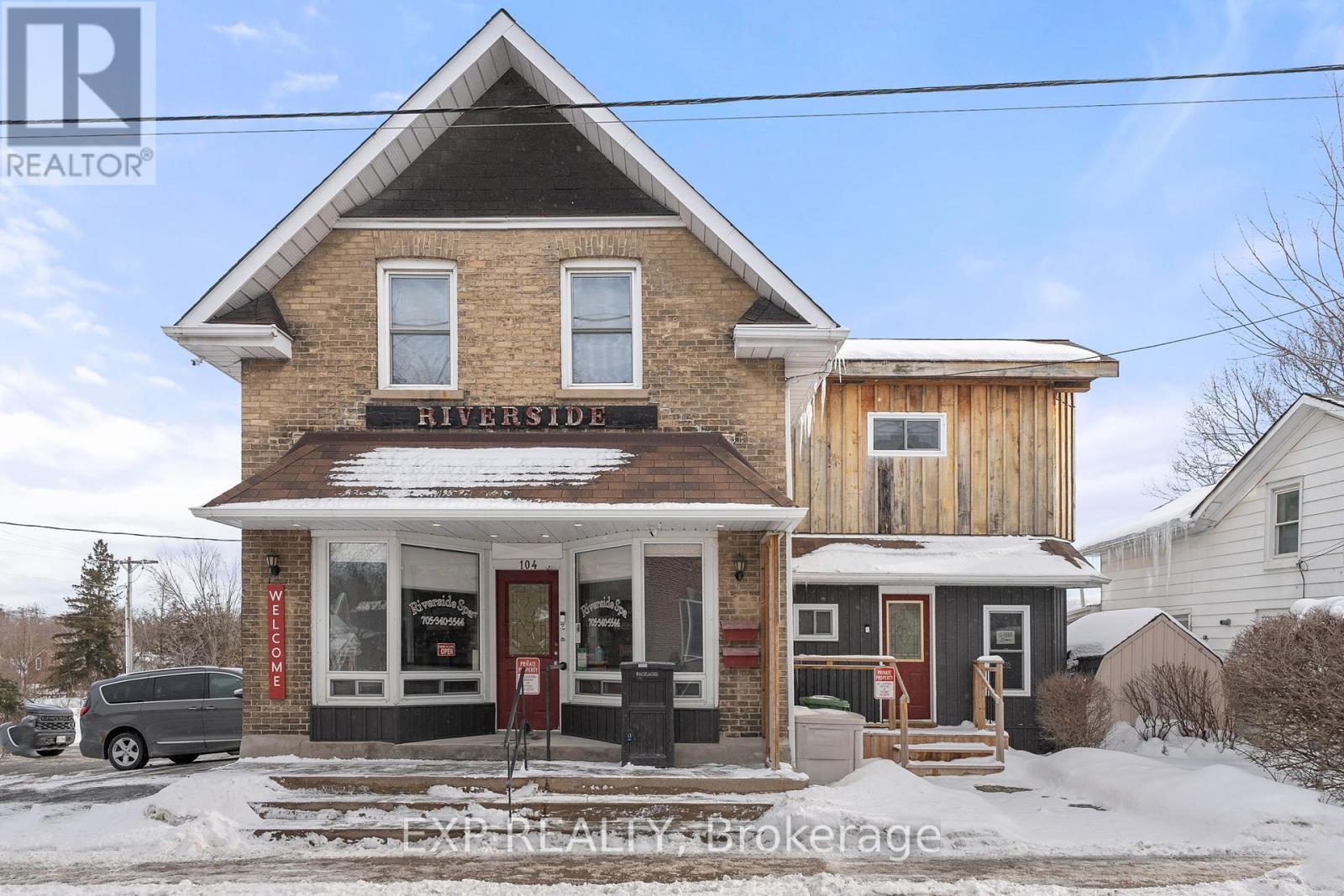104 WILLIAM STREET N, Kawartha Lakes, Ontario