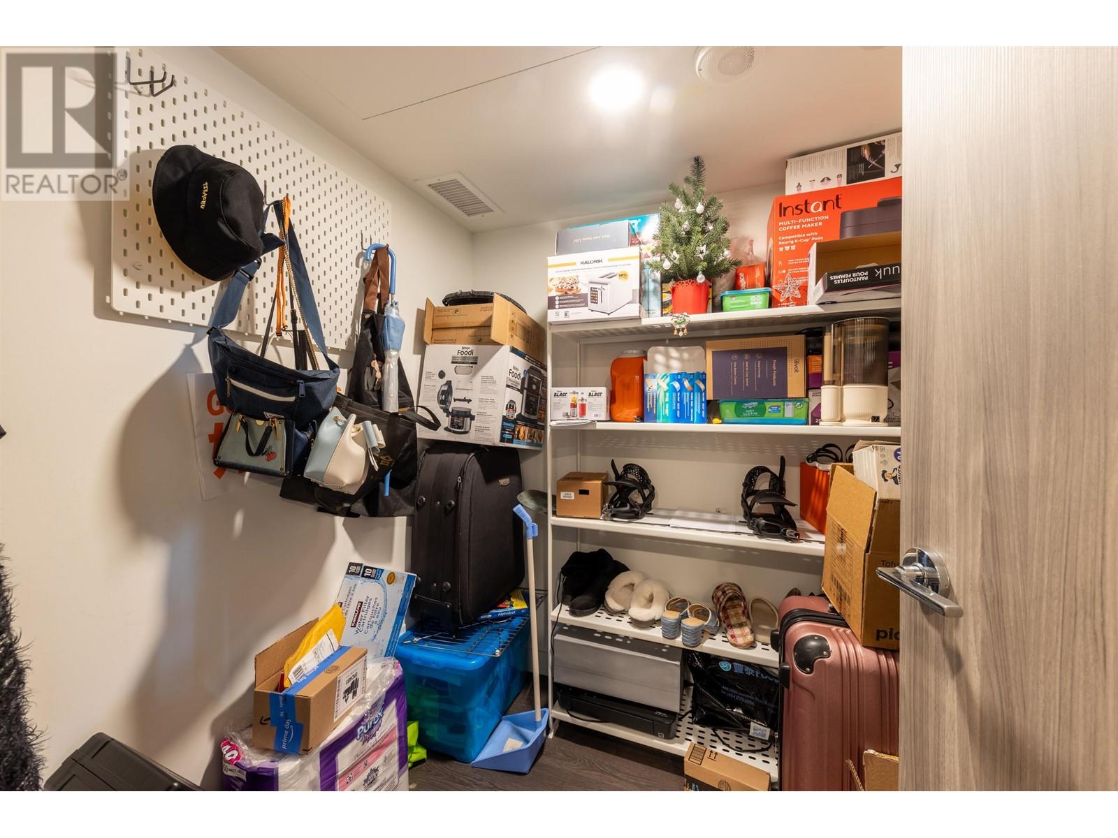 Listing Picture 13 of 18 : 517 3300 KETCHESON ROAD, Richmond / 烈治文 - 魯藝地產 Yvonne Lu Group - MLS Medallion Club Member