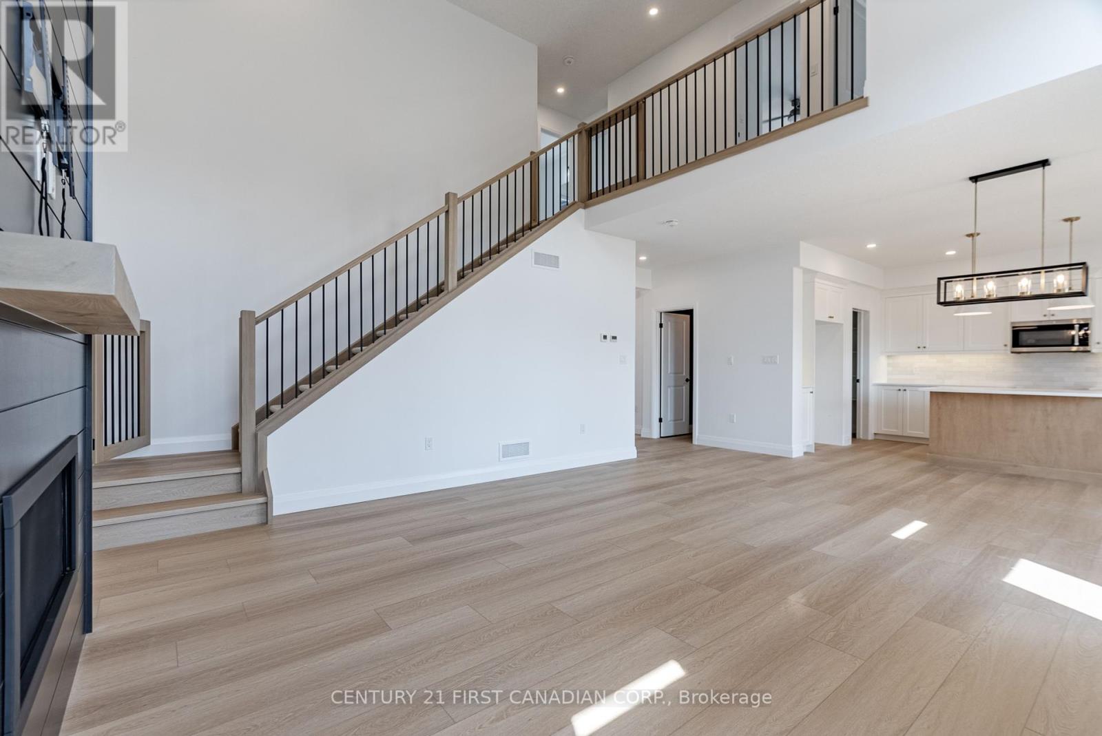 20 Postma Crescent, North Middlesex, Ontario  N0M 1A0 - Photo 17 - X11945871