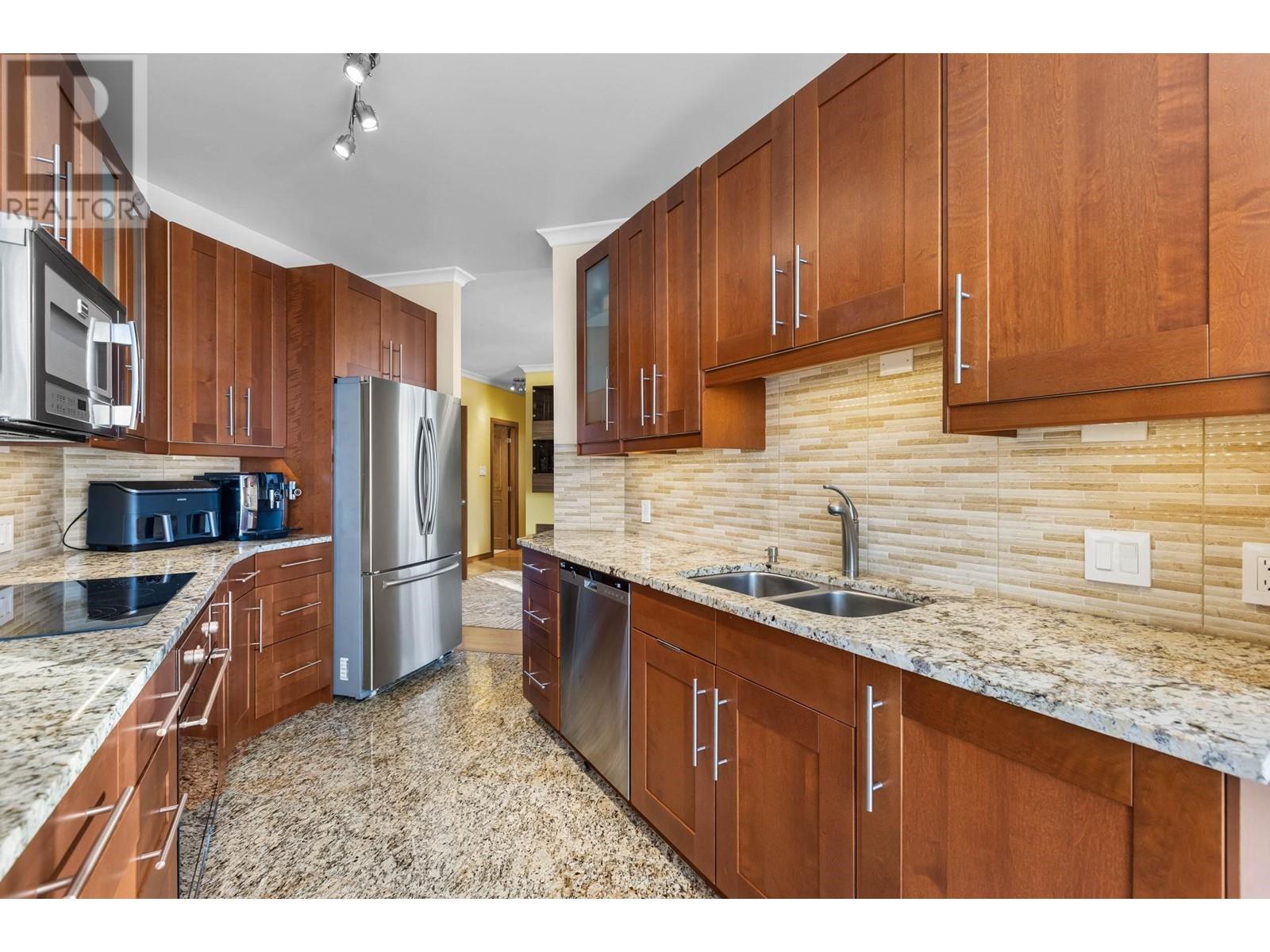 2305 6188 PATTERSON AVENUE