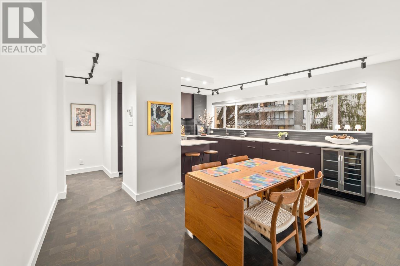 101 2135 Argyle Avenue, West Vancouver, British Columbia  V7V 1A5 - Photo 7 - R2961429