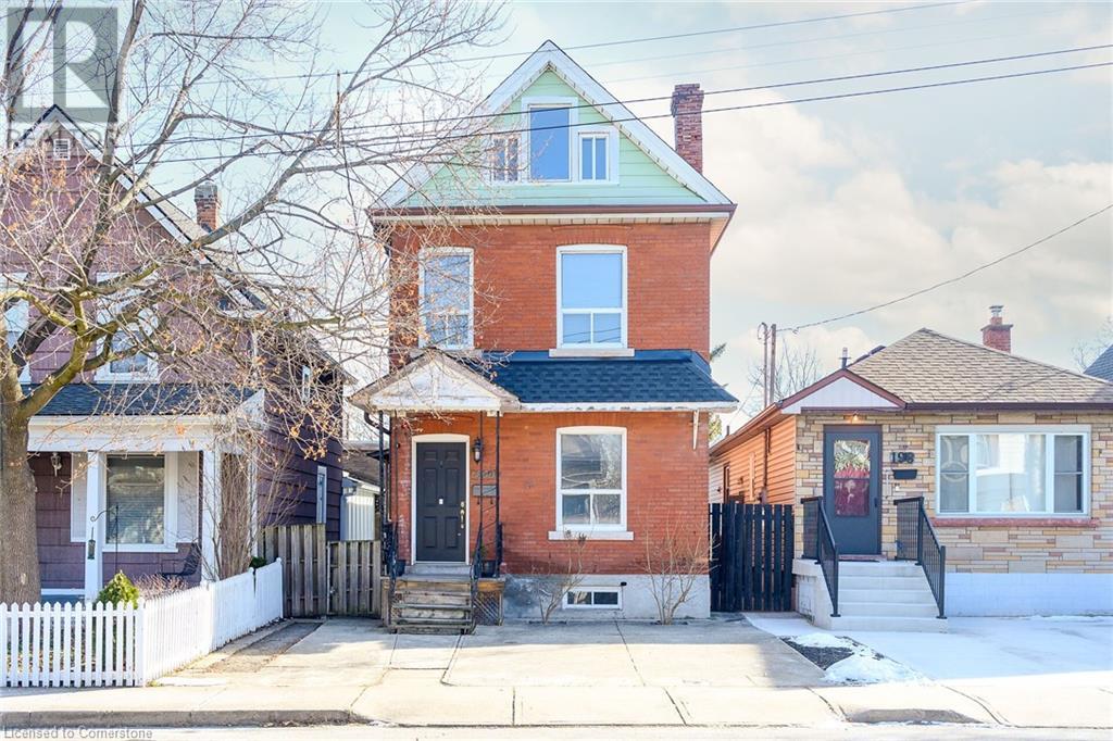 Property at 200 KENSINGTON Avenue N image 2
