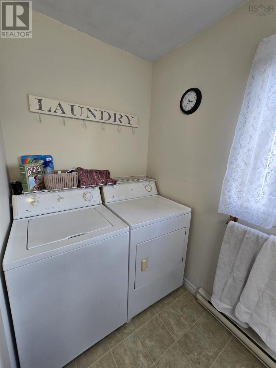 377 Pleasant Street, Yarmouth, Nova Scotia  B5A 4H5 - Photo 19 - 202501880