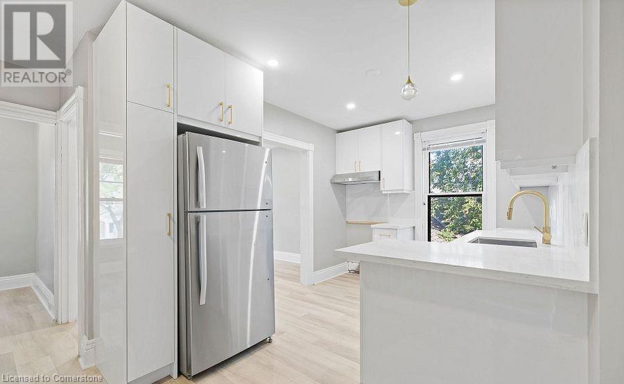 215 Queen Street S Unit# Upper, Hamilton, Ontario  L8P 3S9 - Photo 3 - 40694410