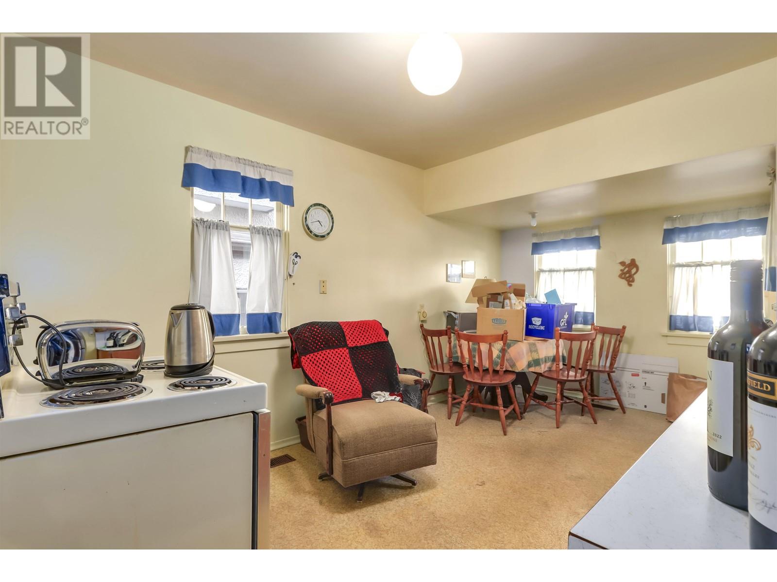 Listing Picture 9 of 20 : 165 E 45TH AVENUE, Vancouver / 溫哥華 - 魯藝地產 Yvonne Lu Group - MLS Medallion Club Member