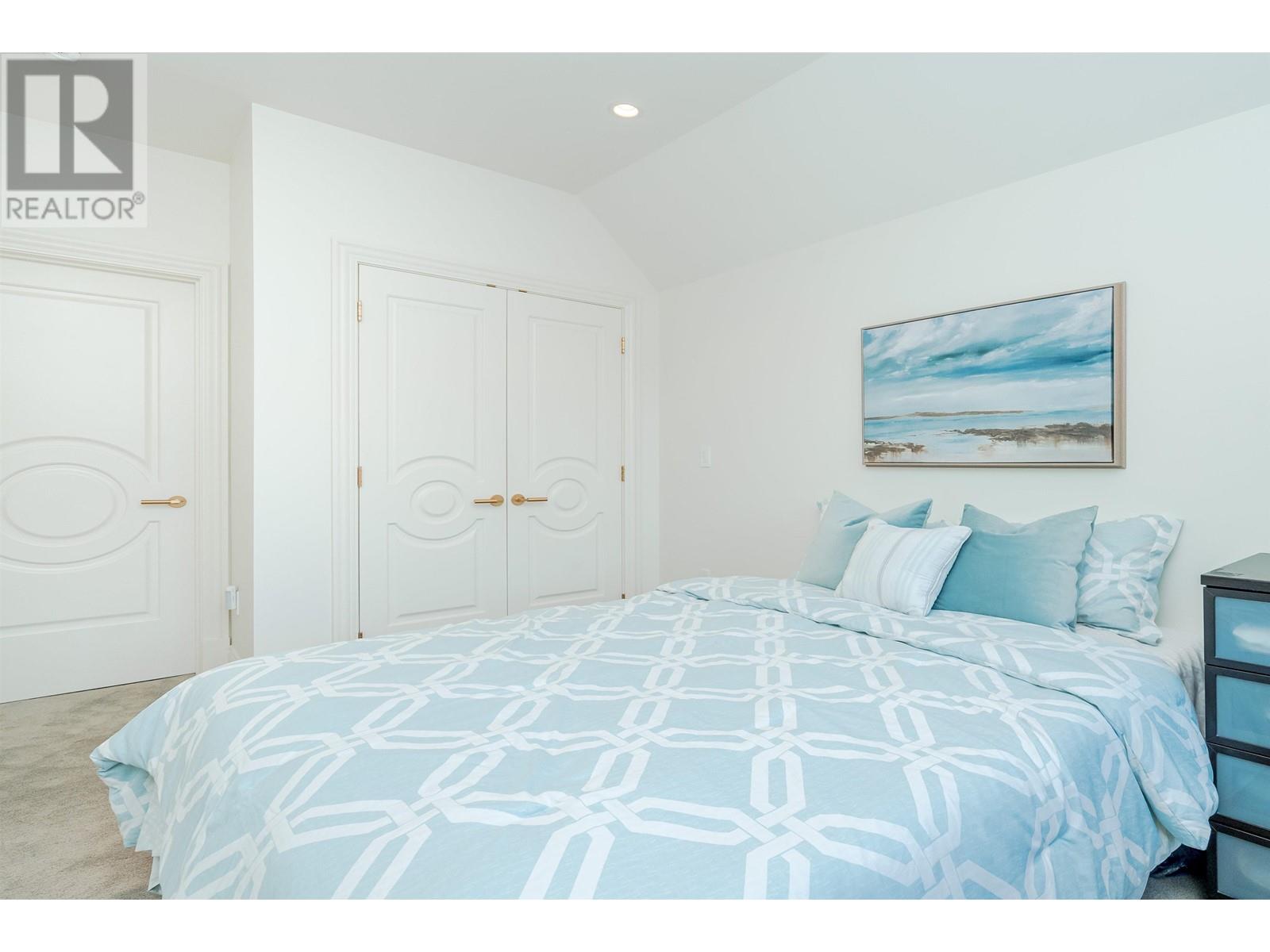 Listing Picture 28 of 33 : 3838 W 50TH AVENUE, Vancouver / 溫哥華 - 魯藝地產 Yvonne Lu Group - MLS Medallion Club Member