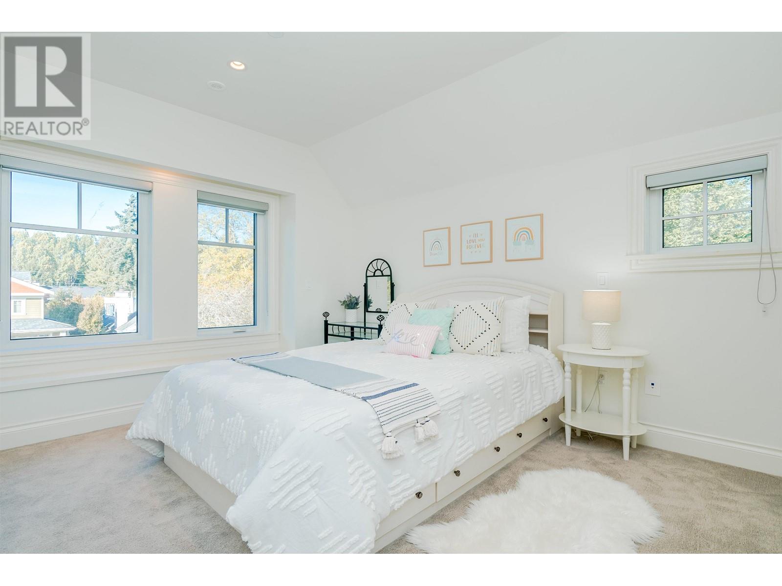 Listing Picture 24 of 33 : 3838 W 50TH AVENUE, Vancouver / 溫哥華 - 魯藝地產 Yvonne Lu Group - MLS Medallion Club Member