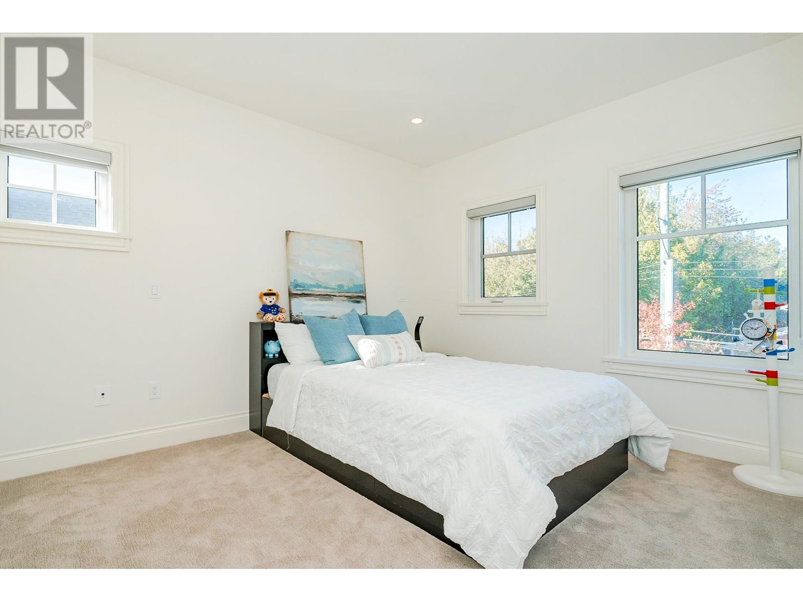 Listing Picture 26 of 33 : 3838 W 50TH AVENUE, Vancouver / 溫哥華 - 魯藝地產 Yvonne Lu Group - MLS Medallion Club Member