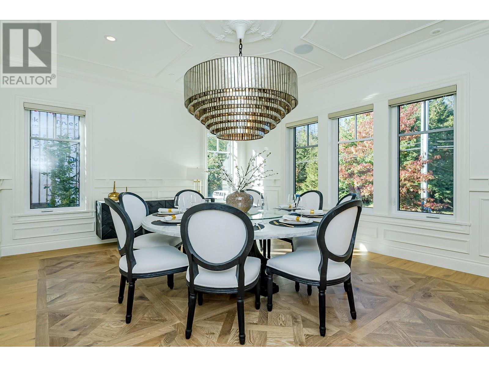 Listing Picture 3 of 33 : 3838 W 50TH AVENUE, Vancouver / 溫哥華 - 魯藝地產 Yvonne Lu Group - MLS Medallion Club Member