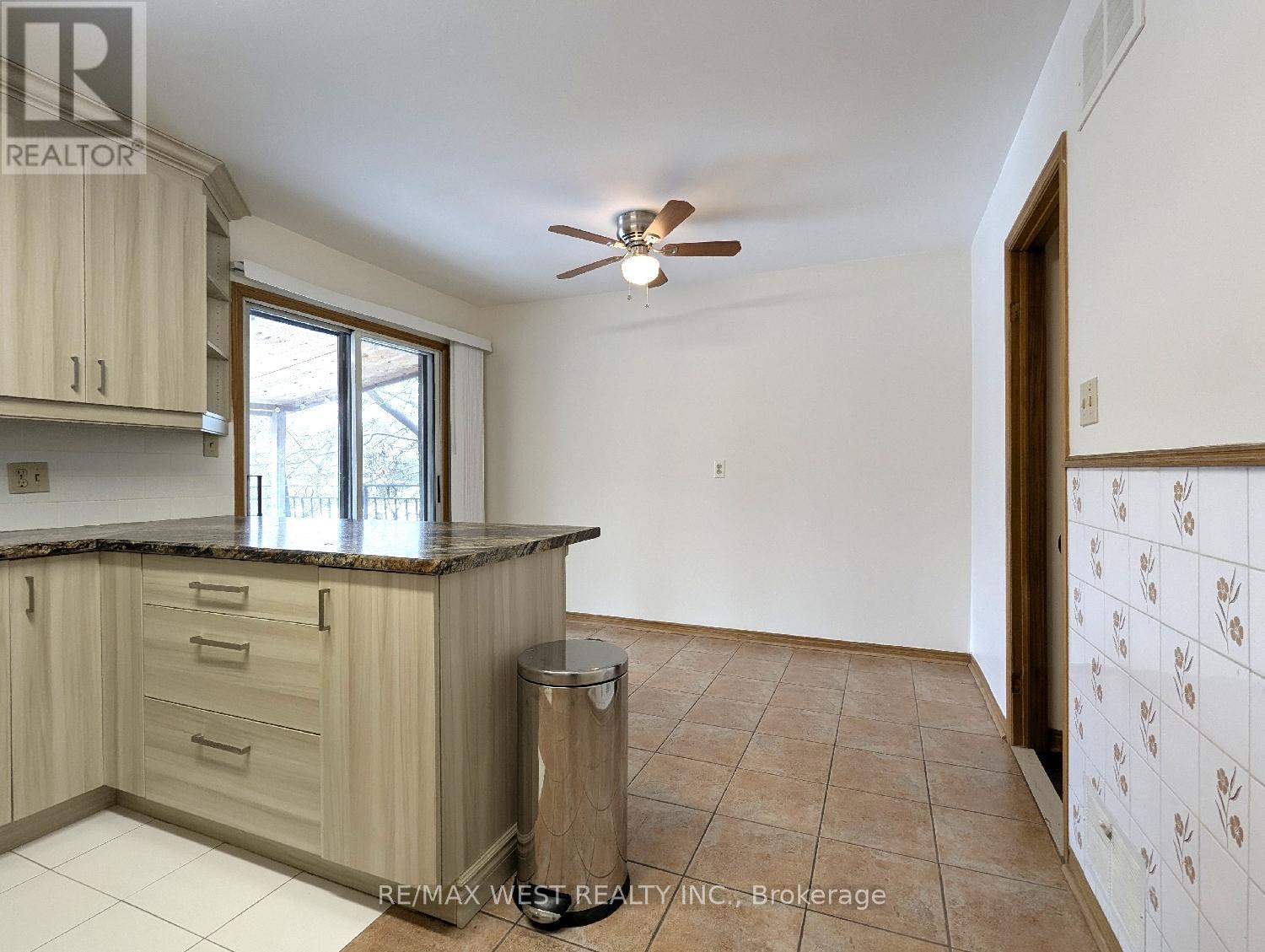 Second - 476 Salem Avenue, Toronto, Ontario  M6H 3E1 - Photo 15 - W11945943