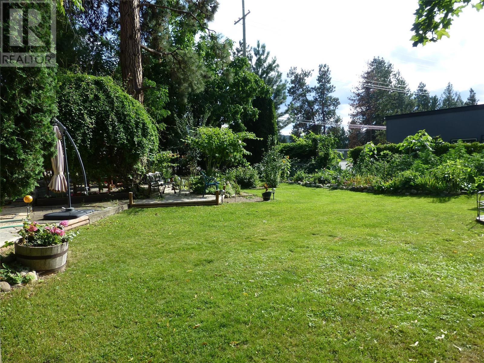 510 / 520 Beaver Lake Road Kelowna Photo 12