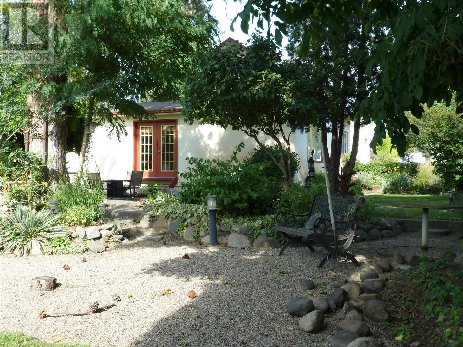 510 / 520 Beaver Lake Road Kelowna Photo 15