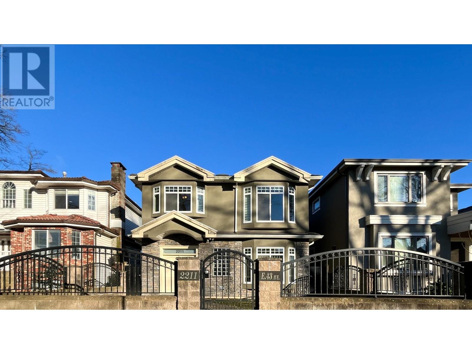 2211 E 43RD AVENUE, Vancouver
