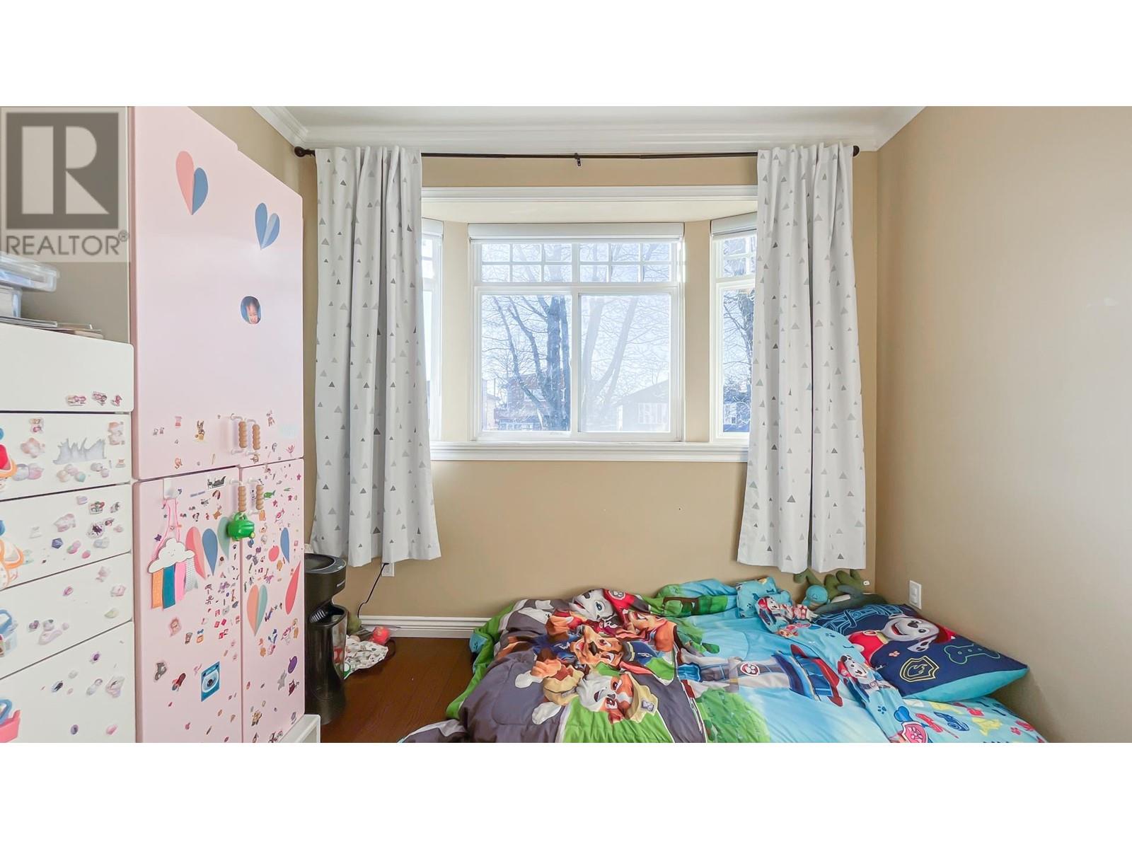 Listing Picture 19 of 40 : 2211 E 43RD AVENUE, Vancouver / 溫哥華 - 魯藝地產 Yvonne Lu Group - MLS Medallion Club Member