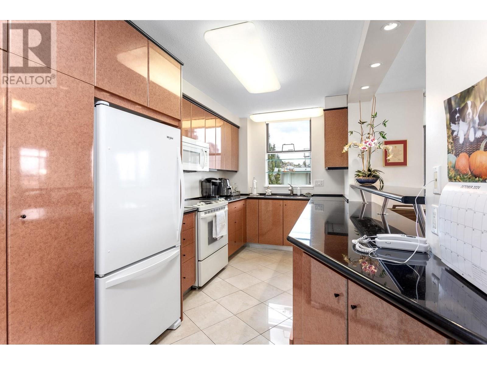 701 1390 Duchess Avenue, West Vancouver, British Columbia  V7T 1H6 - Photo 17 - R2961461