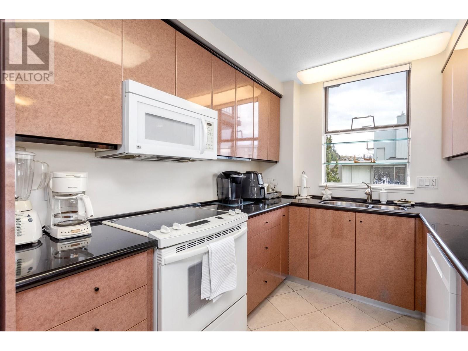 701 1390 Duchess Avenue, West Vancouver, British Columbia  V7T 1H6 - Photo 18 - R2961461