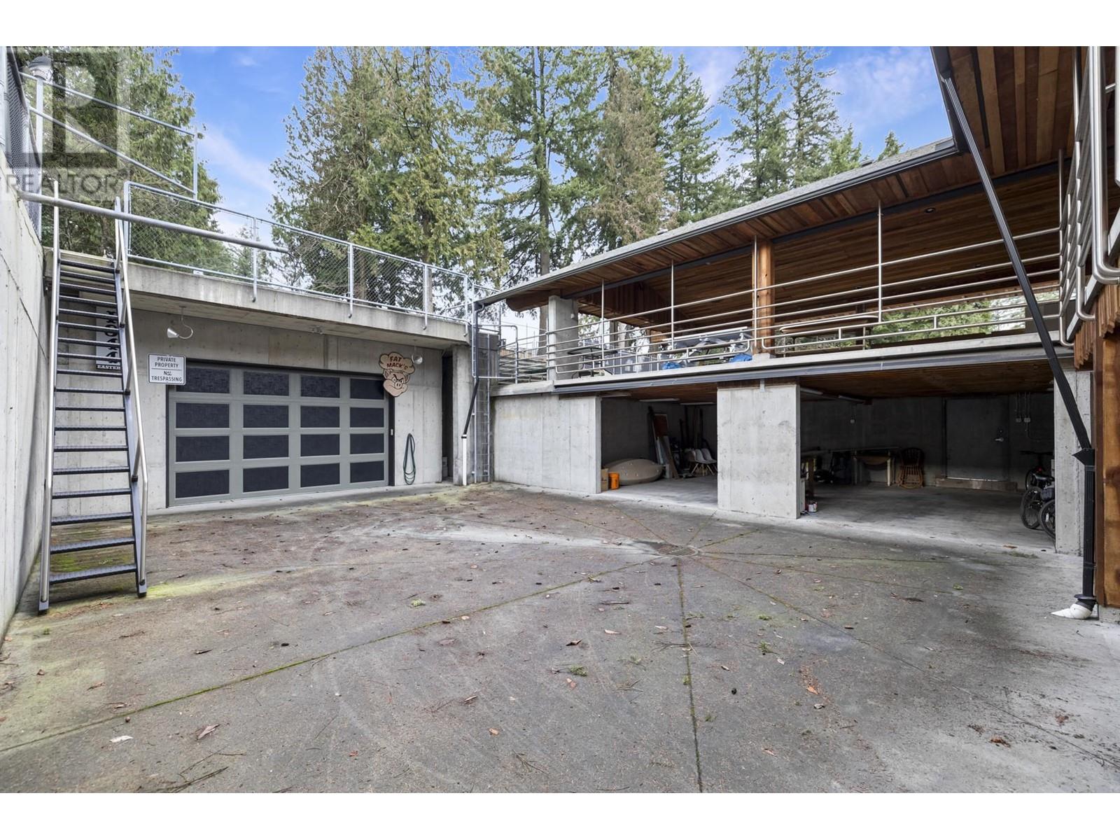 Property at 1844 EASTERN DRIVE image 5