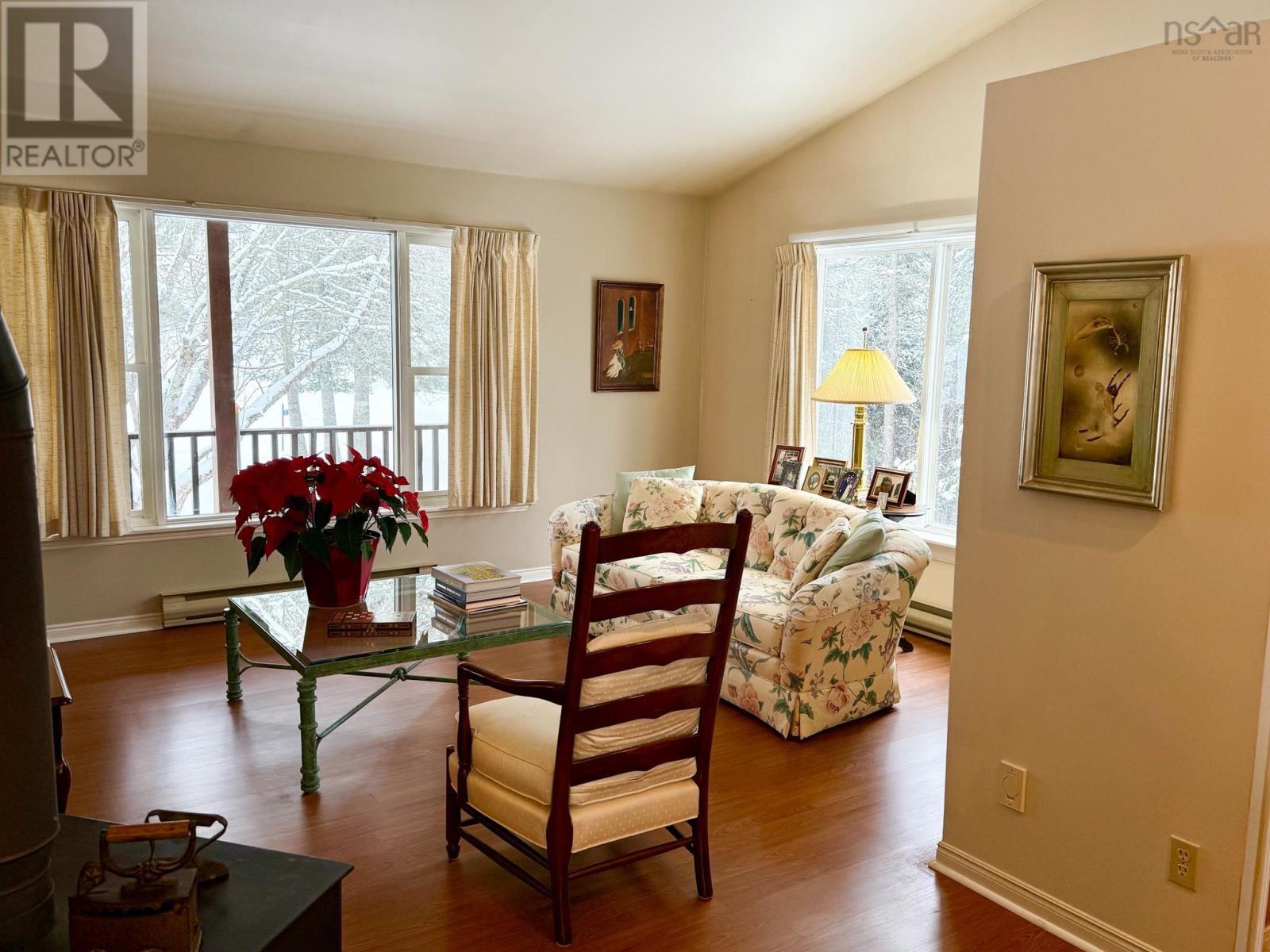 110 Bonavista Avenue, Hilden, Nova Scotia  B0N 1C0 - Photo 4 - 202501893