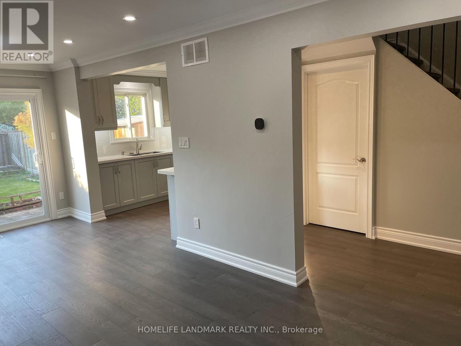 109 Tangmere Crescent, Markham (Milliken Mills East), Ontario  L3R 6Y3 - Photo 7 - N11946015