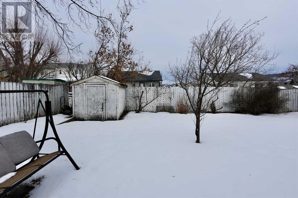 9118 136 Avenue, Peace River, Alberta  T8S 1X4 - Photo 48 - A2190697