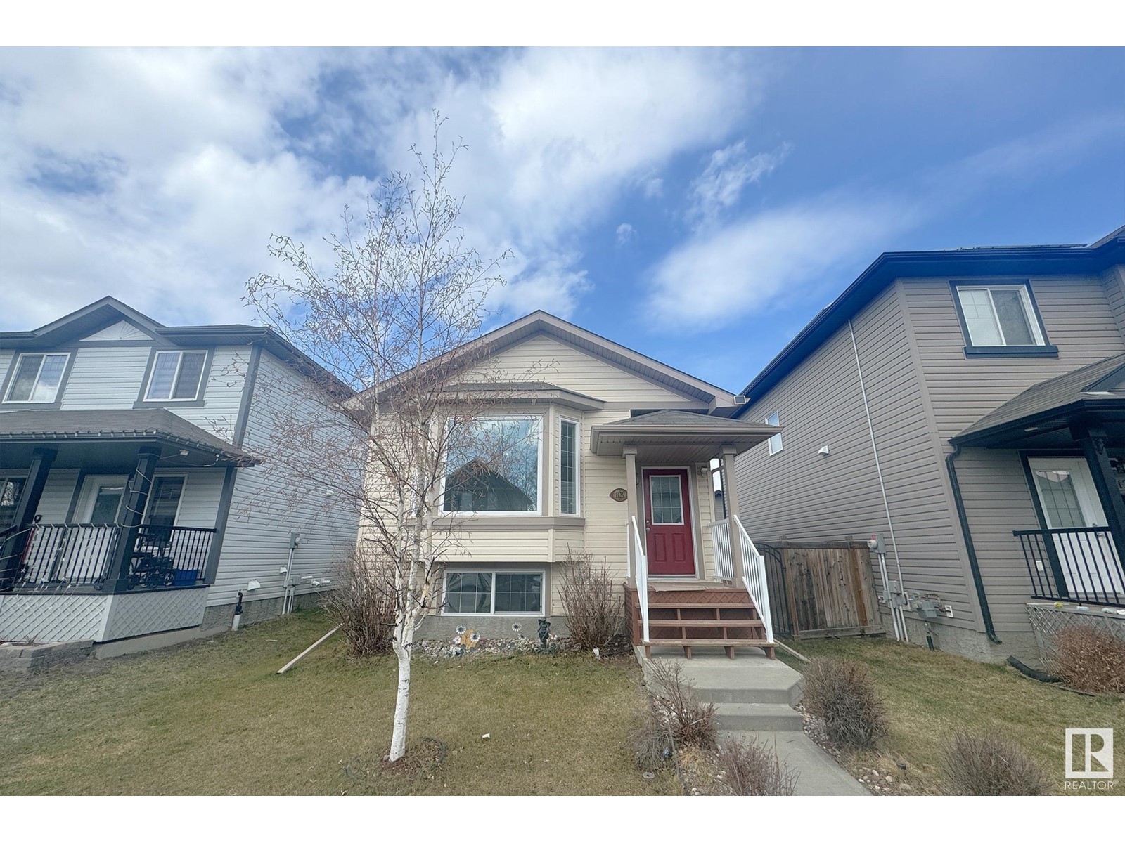 Property at 1126 36A AV NW image 2