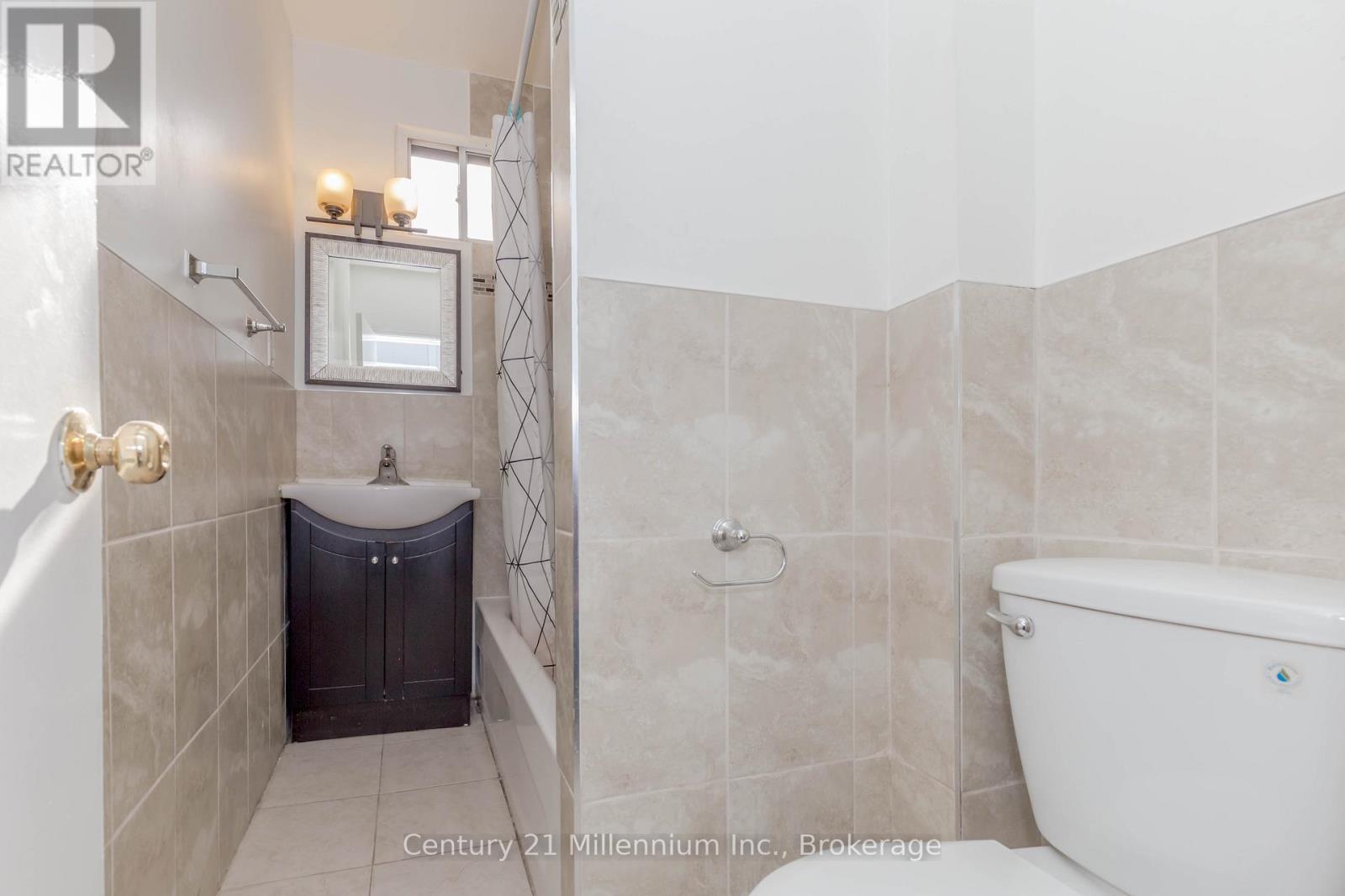 69 Laing Street, Toronto (Greenwood-Coxwell), Ontario  M4L 2N4 - Photo 21 - E11924721