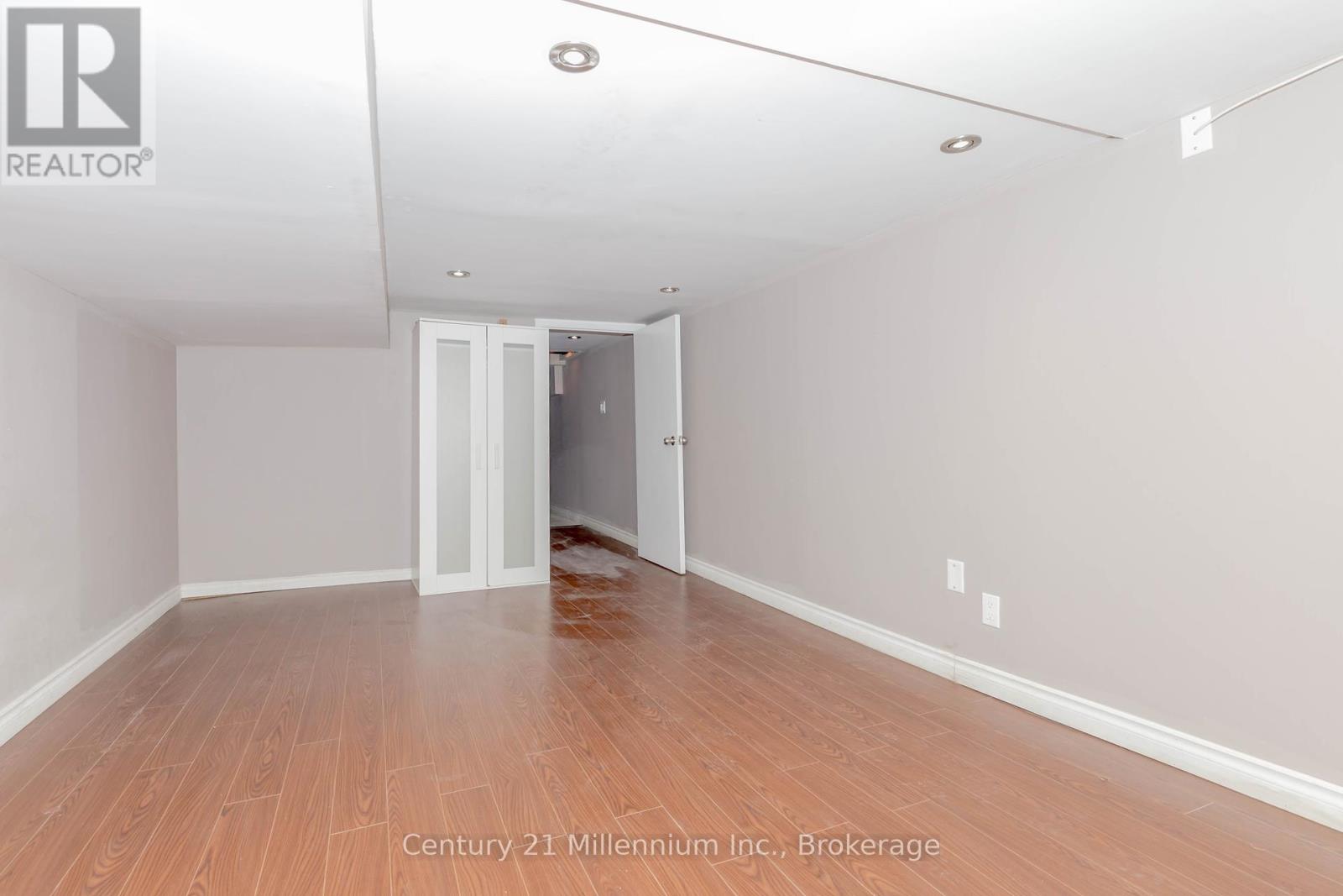 69 Laing Street, Toronto (Greenwood-Coxwell), Ontario  M4L 2N4 - Photo 30 - E11924721