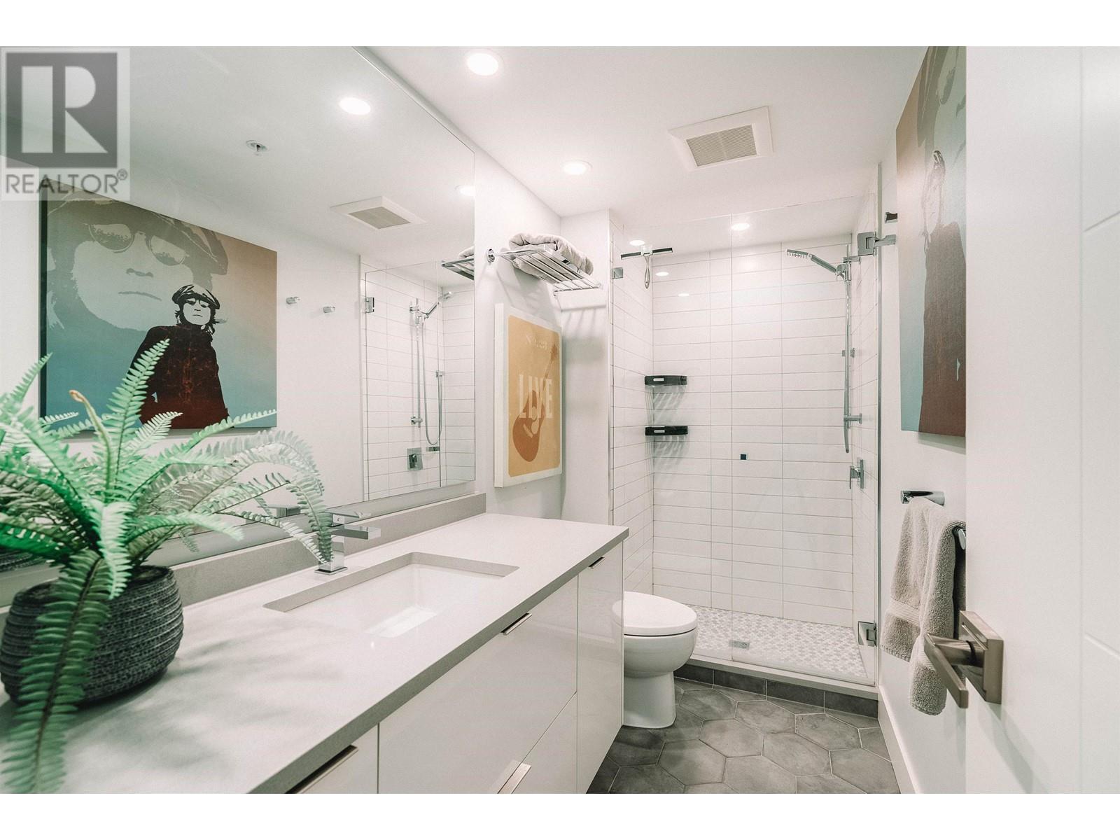 Listing Picture 20 of 24 : 2B 1403 BEACH AVENUE, Vancouver / 溫哥華 - 魯藝地產 Yvonne Lu Group - MLS Medallion Club Member