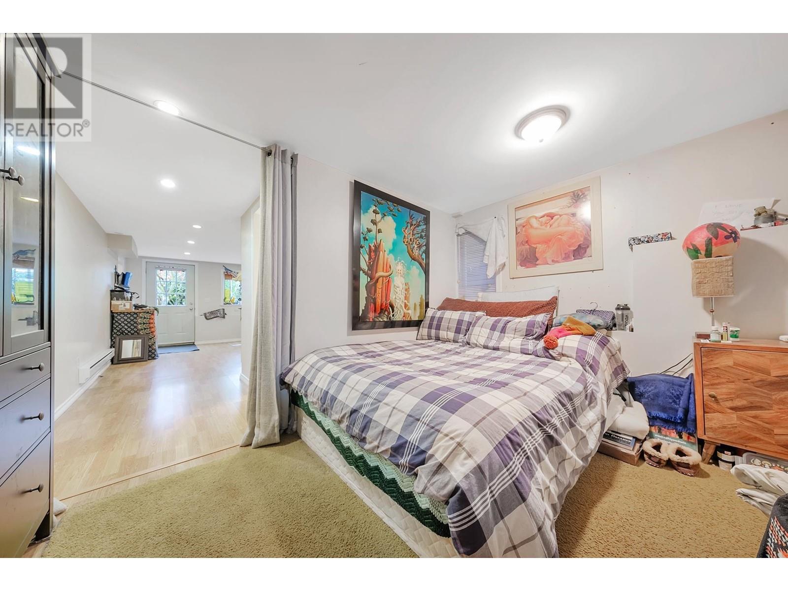 Listing Picture 25 of 40 : 2745 E 5TH AVENUE, Vancouver / 溫哥華 - 魯藝地產 Yvonne Lu Group - MLS Medallion Club Member