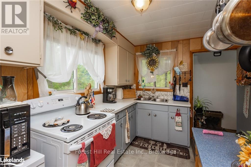 11643 Highway 522, Unorganized District (Port Loring), Ontario  P0H 1Y0 - Photo 25 - X11946116