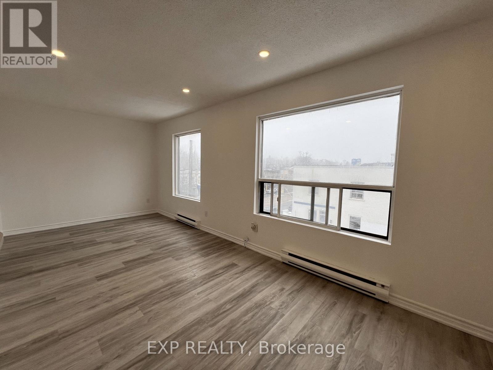 17 - 102 Greensides Avenue, Toronto, Ontario  M6C 1B9 - Photo 15 - C11946113