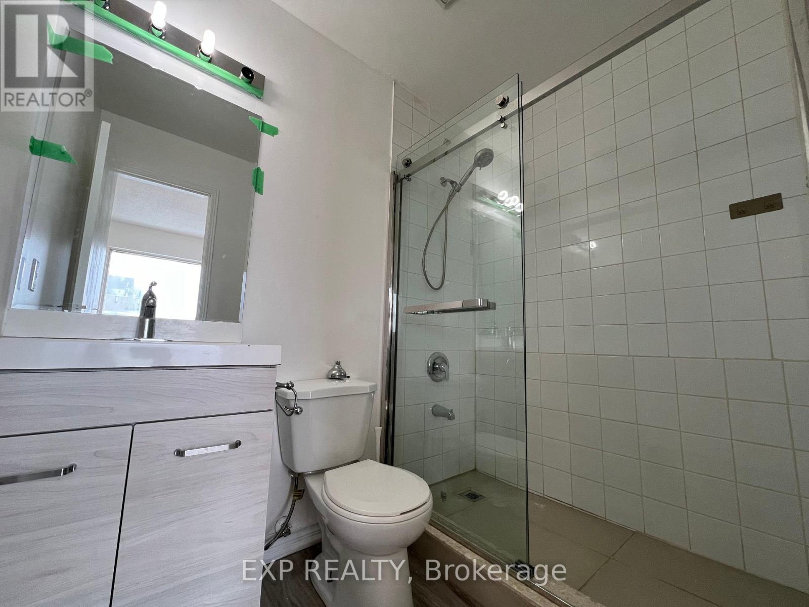17 - 102 Greensides Avenue, Toronto, Ontario  M6C 1B9 - Photo 4 - C11946113
