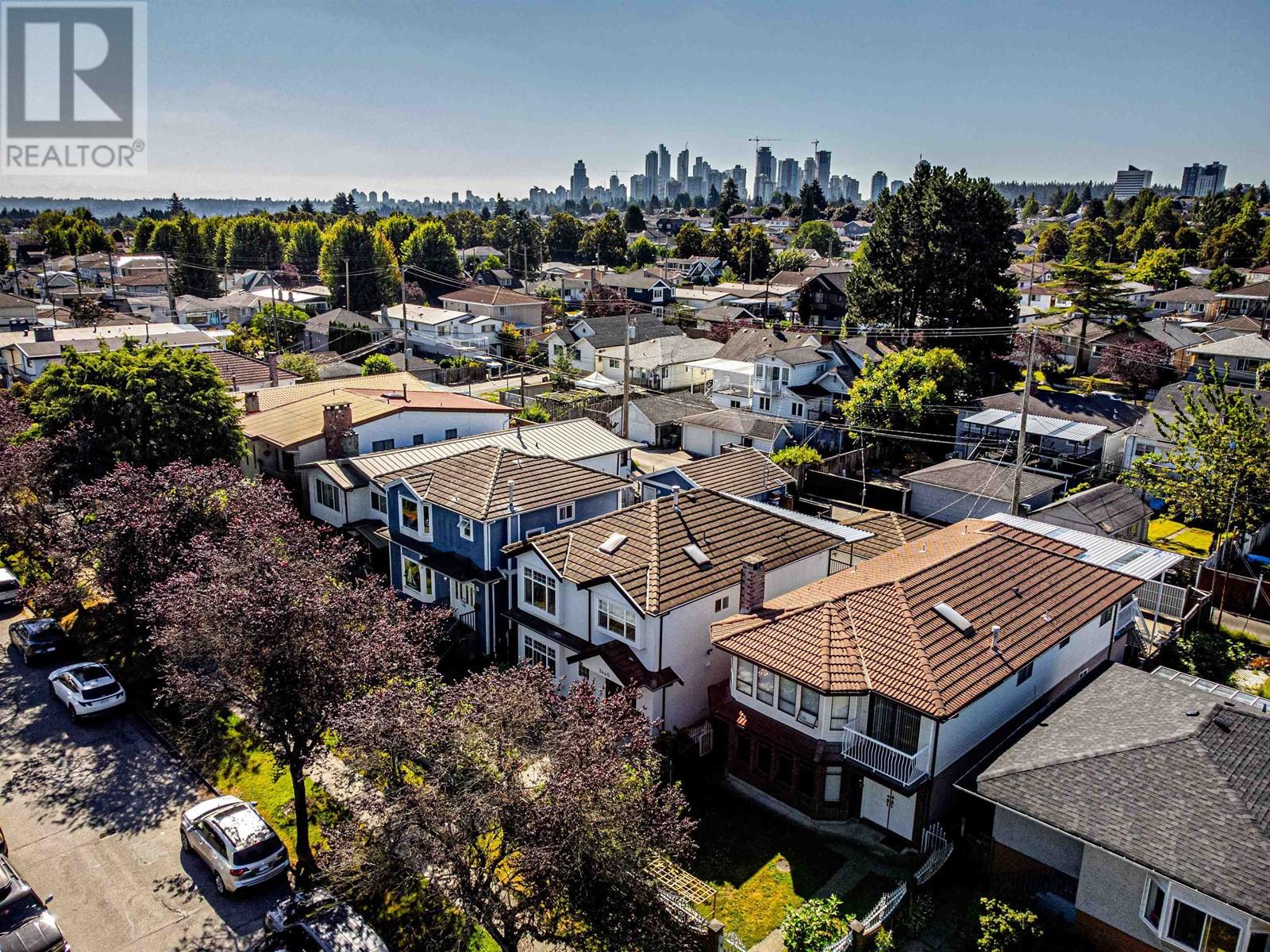 Listing Picture 28 of 28 : 3440 E 25TH AVENUE, Vancouver / 溫哥華 - 魯藝地產 Yvonne Lu Group - MLS Medallion Club Member