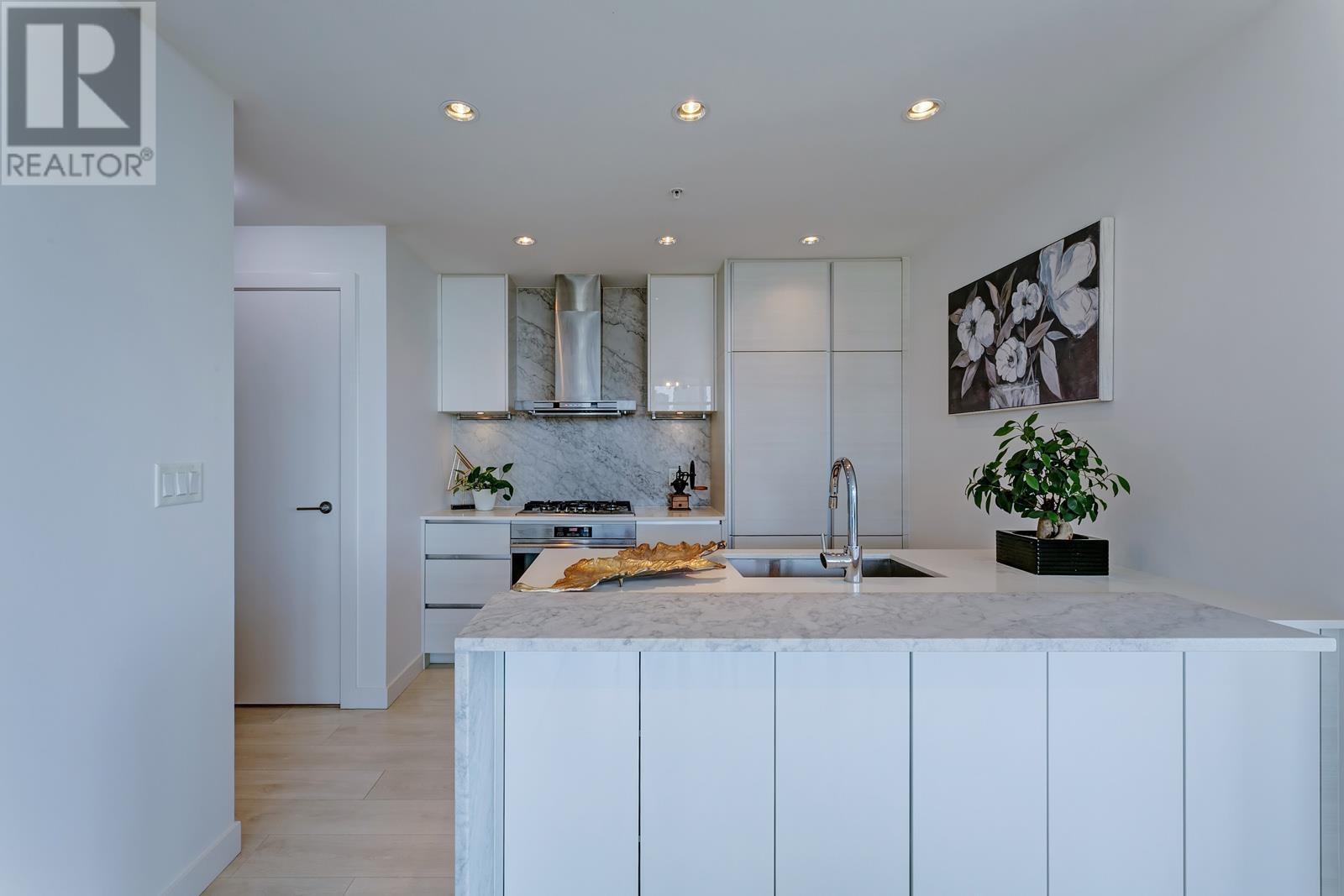 1010 6098 Station Street, Burnaby, British Columbia  V5H 0H4 - Photo 3 - R2961496