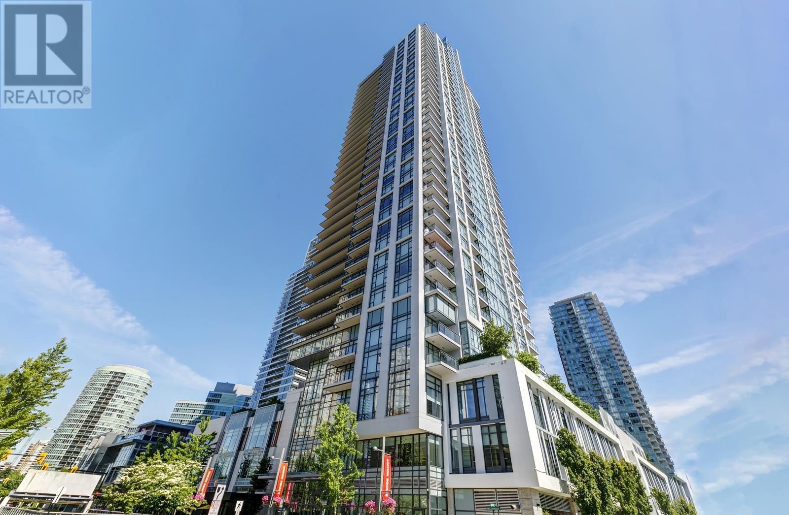 1010 6098 STATION STREET, burnaby, British Columbia