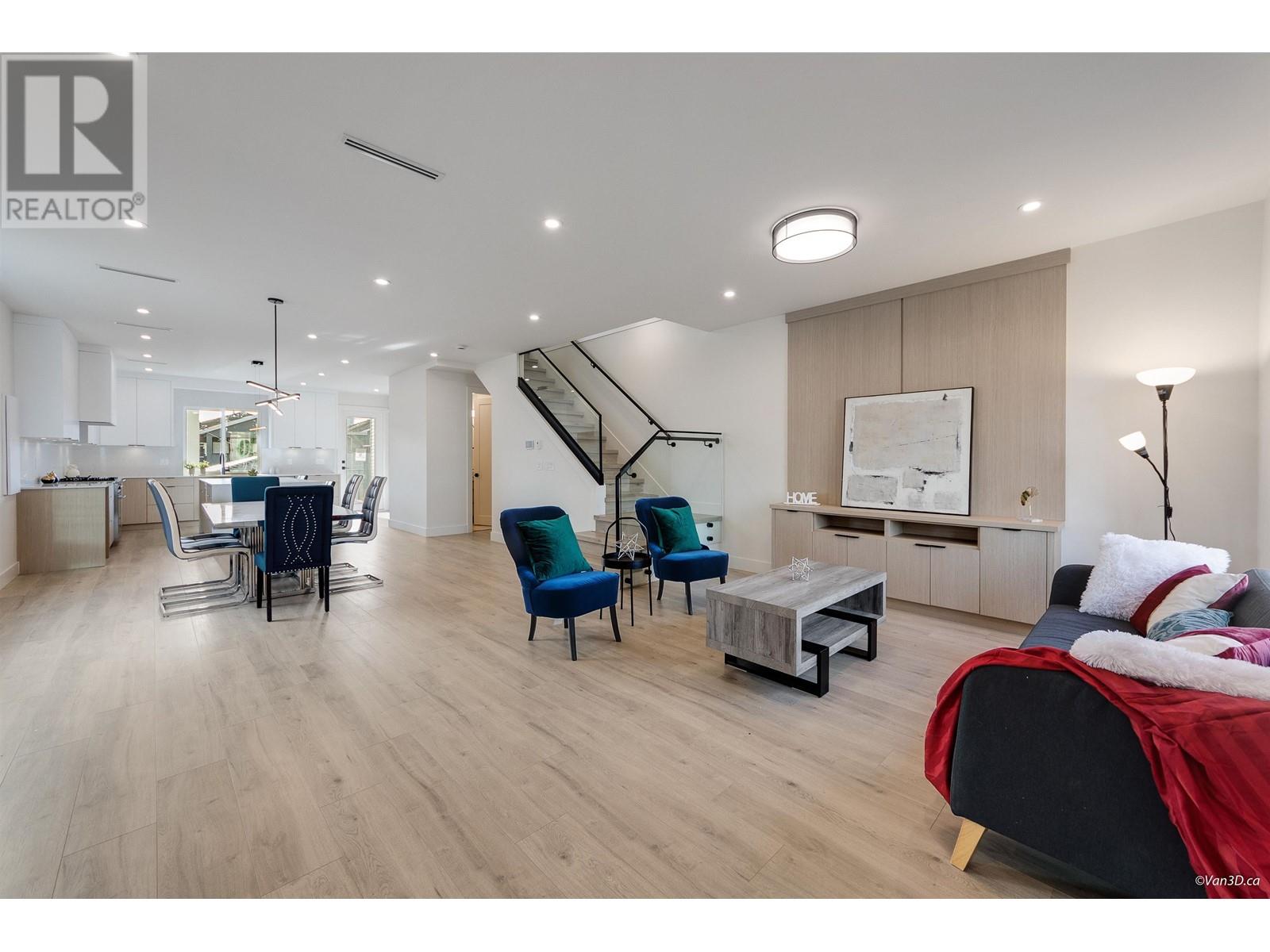Listing Picture 4 of 32 : 4230 NAPIER STREET, Burnaby / 本拿比 - 魯藝地產 Yvonne Lu Group - MLS Medallion Club Member