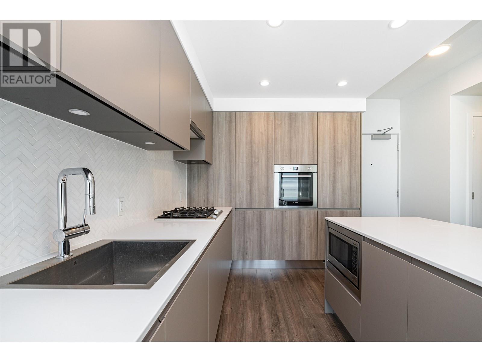 Listing Picture 3 of 25 : 4303 3809 EVERGREEN PLACE, Burnaby / 本拿比 - 魯藝地產 Yvonne Lu Group - MLS Medallion Club Member